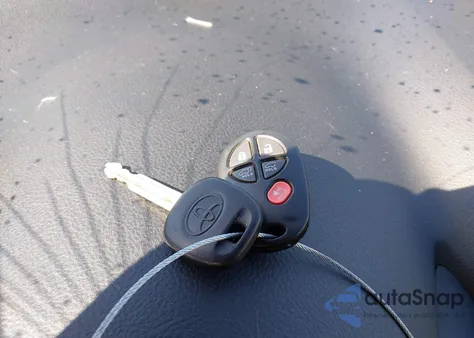 2011 Toyota Highlander Se V6 z USA, uszkodzony, nr VIN 5TDBK3EH5BS067373